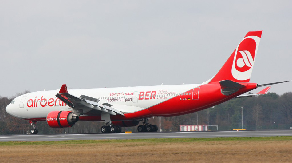 Flugzeugbeschriftung Air Berlin BER Berlin Brandenburg Airport ABC Beschriftungsbedarf GmbH München