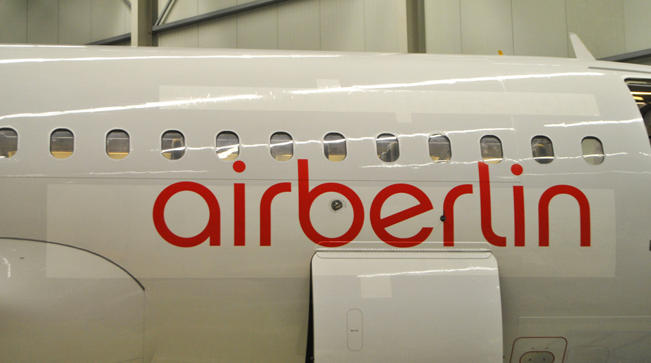 Flugzeugbeschriftung Air Berlin Logo 2012 ABC Beschriftungsbedarf GmbH München