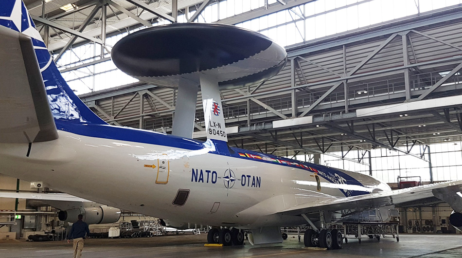 Flugzeugbeschriftung Nato E-3A Component ABC Beschriftungsbedarf GmbH München